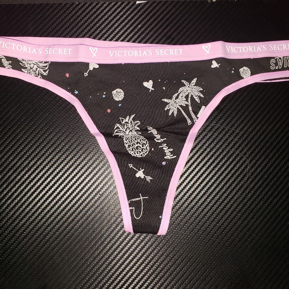 Victoria secret medium